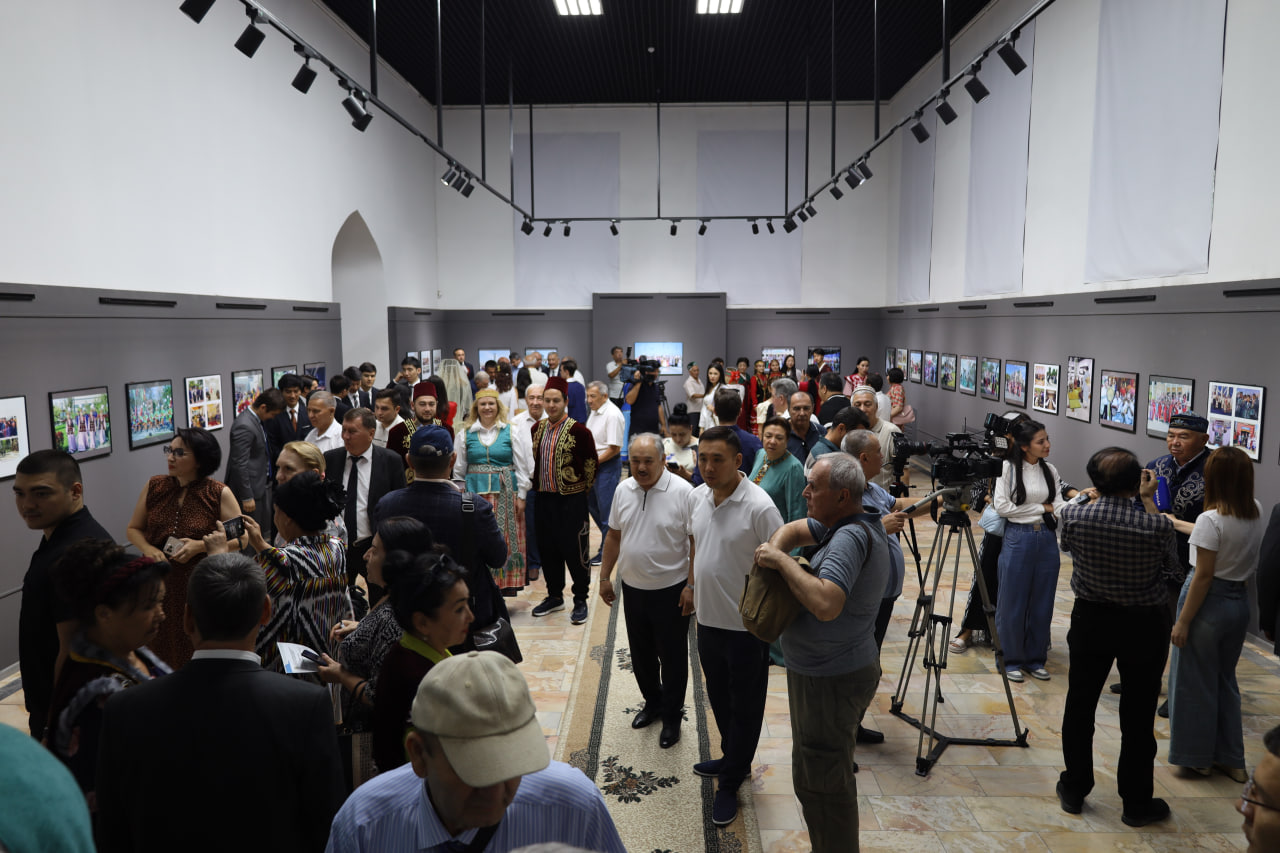 “Do‘stlik nigohi” — ko‘p millatli O‘zbekiston qalbining badiiy ifodasi