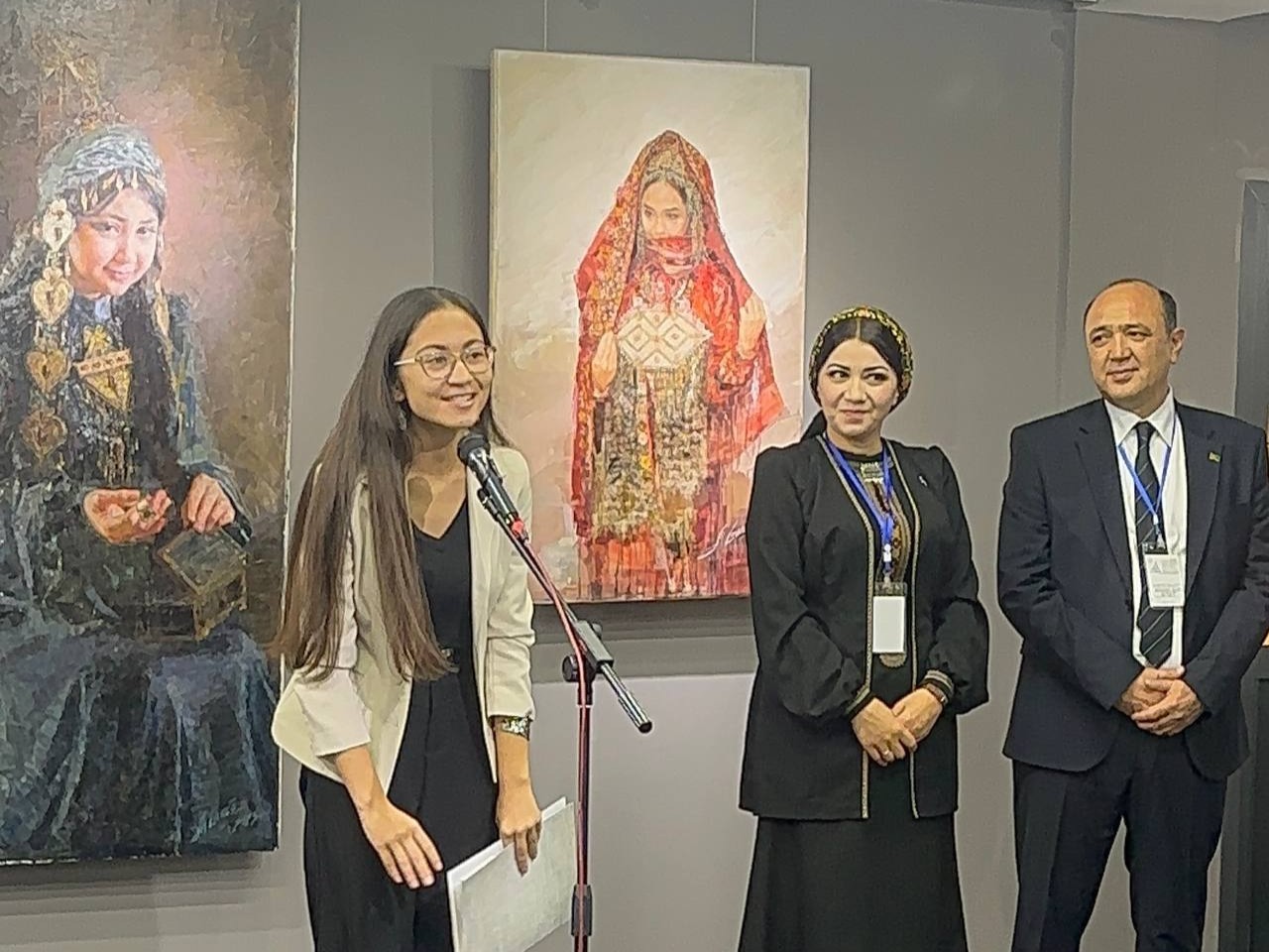 Turkmaniston rassomlari asarlari XI Toshkent xalqaro zamonaviy san’at biennalesi doirasida namoyish etilmoqda