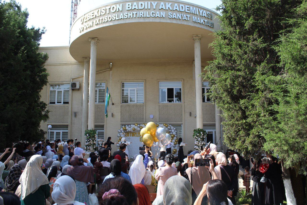 "Ilm – eng buyuk sharaf!" shiori ostida "So‘nggi qo‘ng‘iroq" tadbirlari bo'lib o'tdi.
