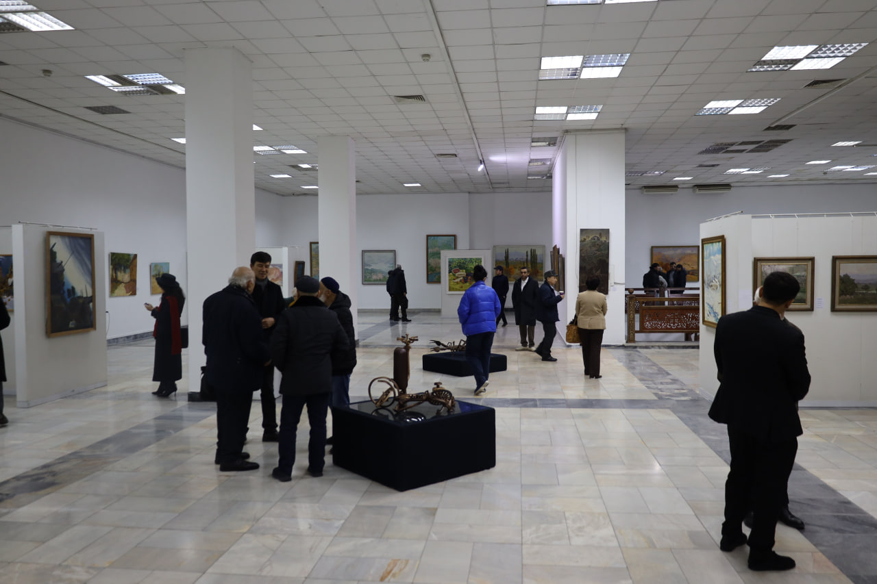 XL традиционная республиканская ретроспективная выставка «ХУДОЖНИК И ПРИРОДА»