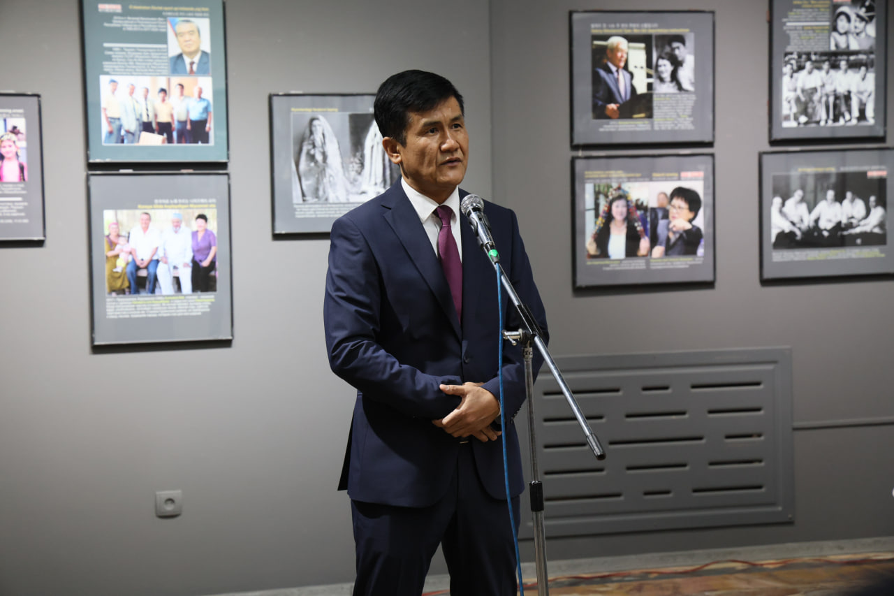 Konstitutsiyasi kuniga bag‘ishlangan “Hammani eslab” nomli fotoko‘rgazma ochildi