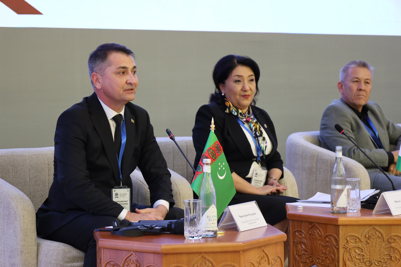 "Markaziy Osiyo: umumiy ma'naviy, ma'rifiy meros va umumiy kelajak" nomli xalqaro kongress bo‘lib o‘tayapti.