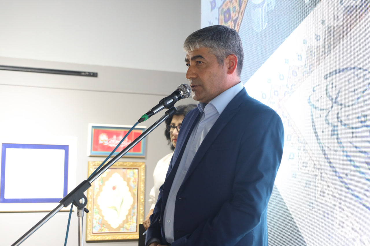 “HARFLAR ORTIDAGI OLAM”: HARF, NAQSH VA RANG UYG‘UNLIGIDA AN’ANAVIY SAN’AT