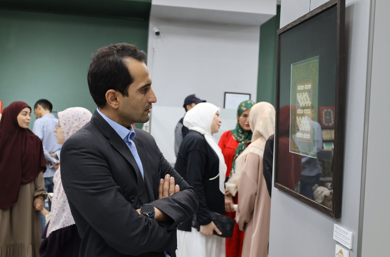 Toshkentda eronlik miniatyurachi Hasan Mohammadiy ko‘rgazmasi ochildi