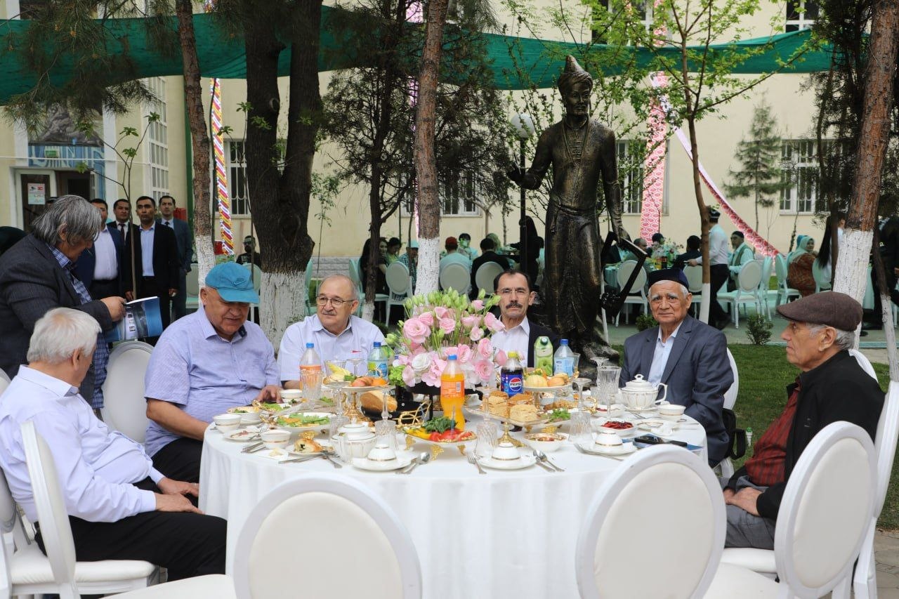 Navro'zni ulug'lash - insonni ulug'lash" shiori ostidagi bayram sayli o'tkazildi!