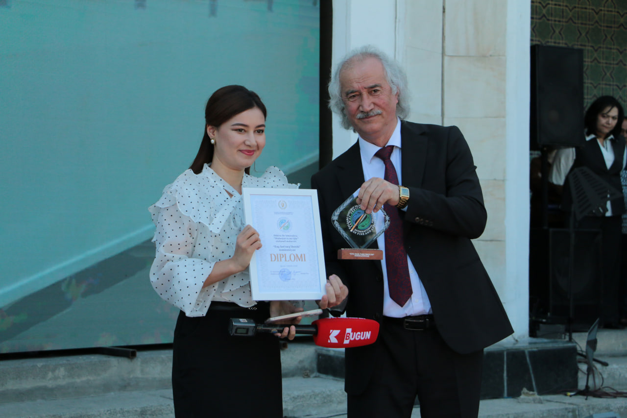 Xalqaro an’anaviy tasviriy va amaliy san’at festivalining tantanali yopilish hamda g‘oliblarni taqdirlash marosimi bo‘lib o‘tdi