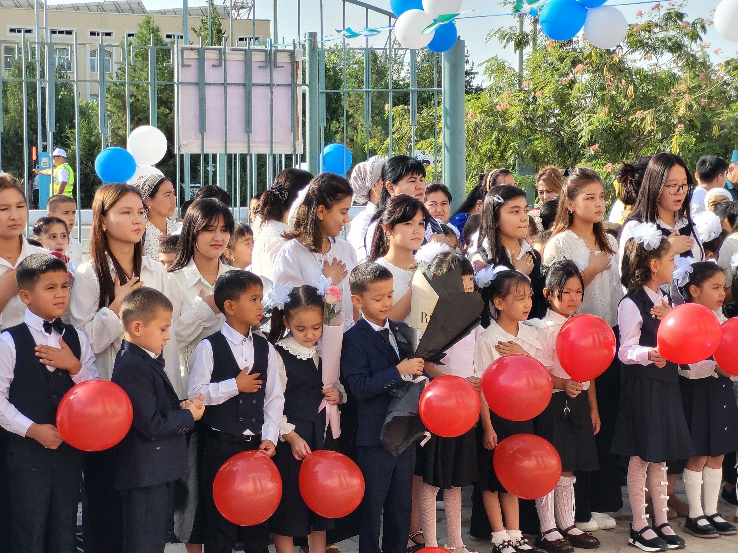 Ro‘zi Choriyev nomidagi Surxondaryo ixtisoslashtirilgan san’at maktab-internatida “Birinchi qo‘ng‘iroq” tadbiri bo‘lib o‘tdi