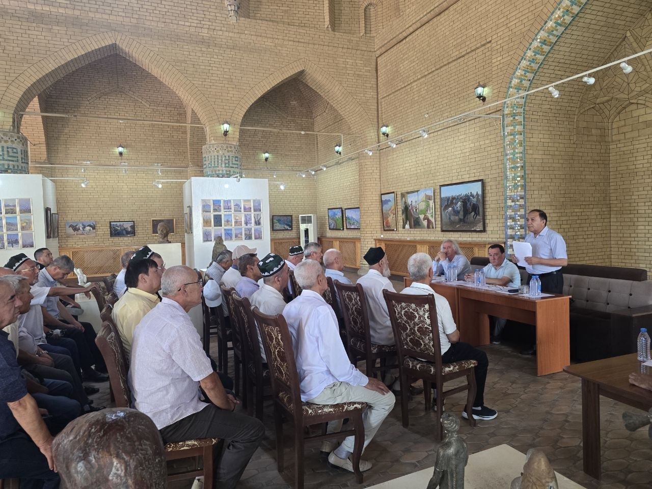 Namangan viloyati ijodkorlari bilan uchrashuv o‘tkazildi