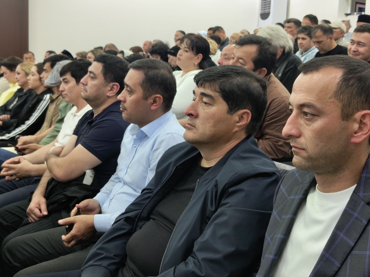 Tasviriy va amaliy sanʼat sohasiga bag‘ishlangan ochiq muloqot bo‘lib o‘tdi.