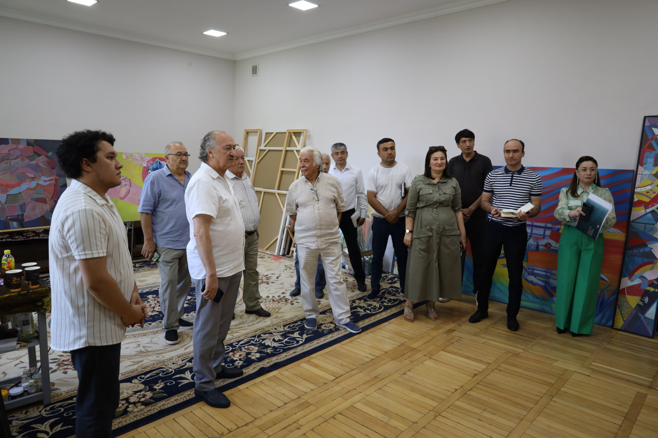 Rassomlik mahorat ustaxonasi stajor-tadqiqotchilari attestatsiyadan o‘tkazildi