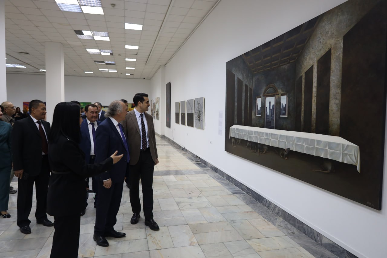 Toshkentda XI xalqaro zamonaviy san’at biennalesi ochildi