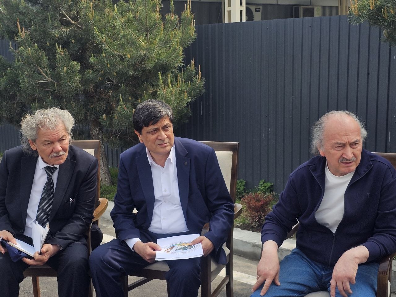 O‘zbekiston Badiiy akademiyasi raisi Akmal Nur xizmat safari bilan Andijon viloyatida bo'ldi