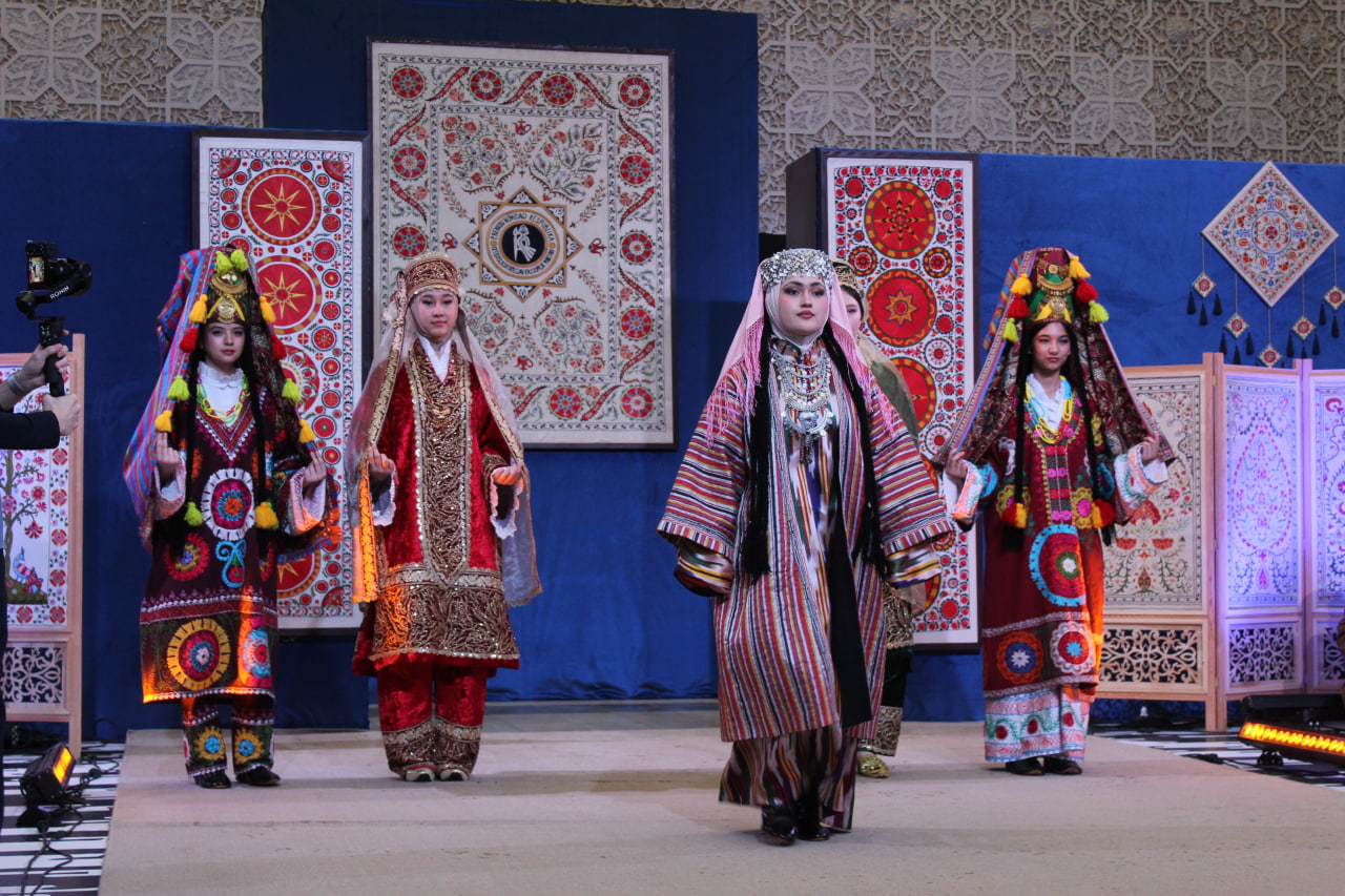 Dunyo milliy liboslari — an’analar va madaniyatlar uyg‘unligi