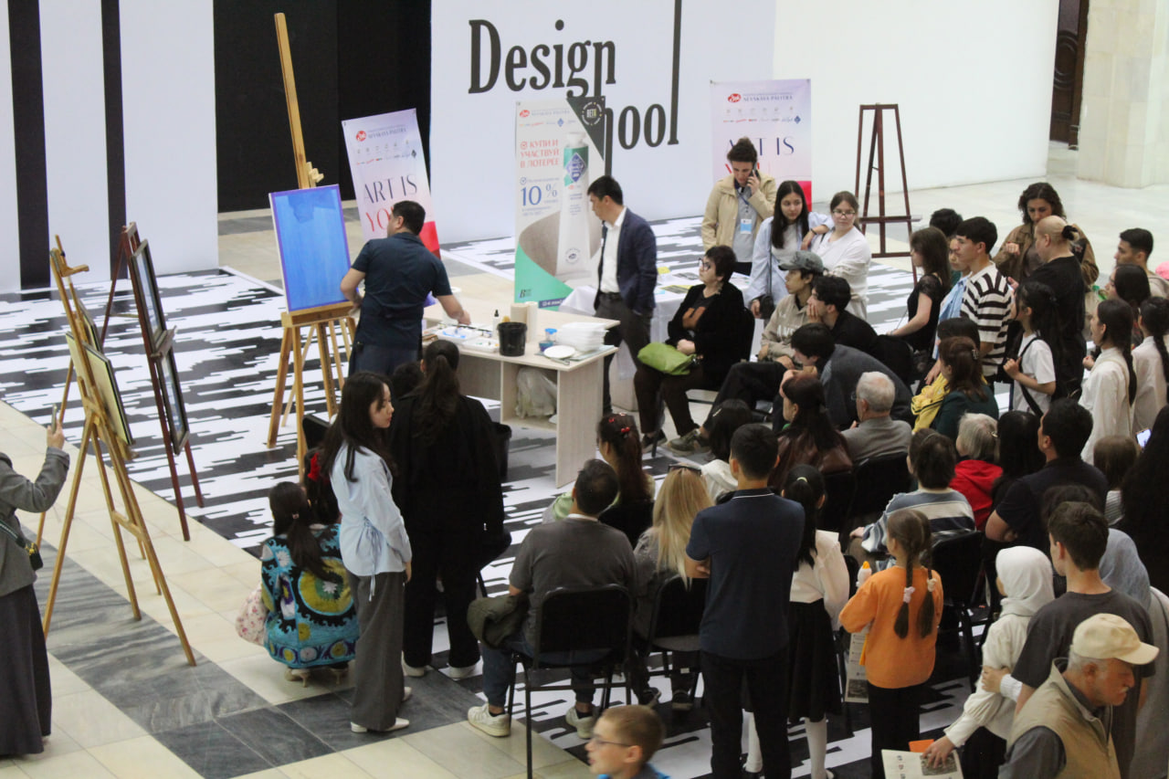 Rassomlik mahorat ustaxonasi stajyor-tadqiqotchisidan tempera bo‘yicha mahorat darsi o'tkazildi