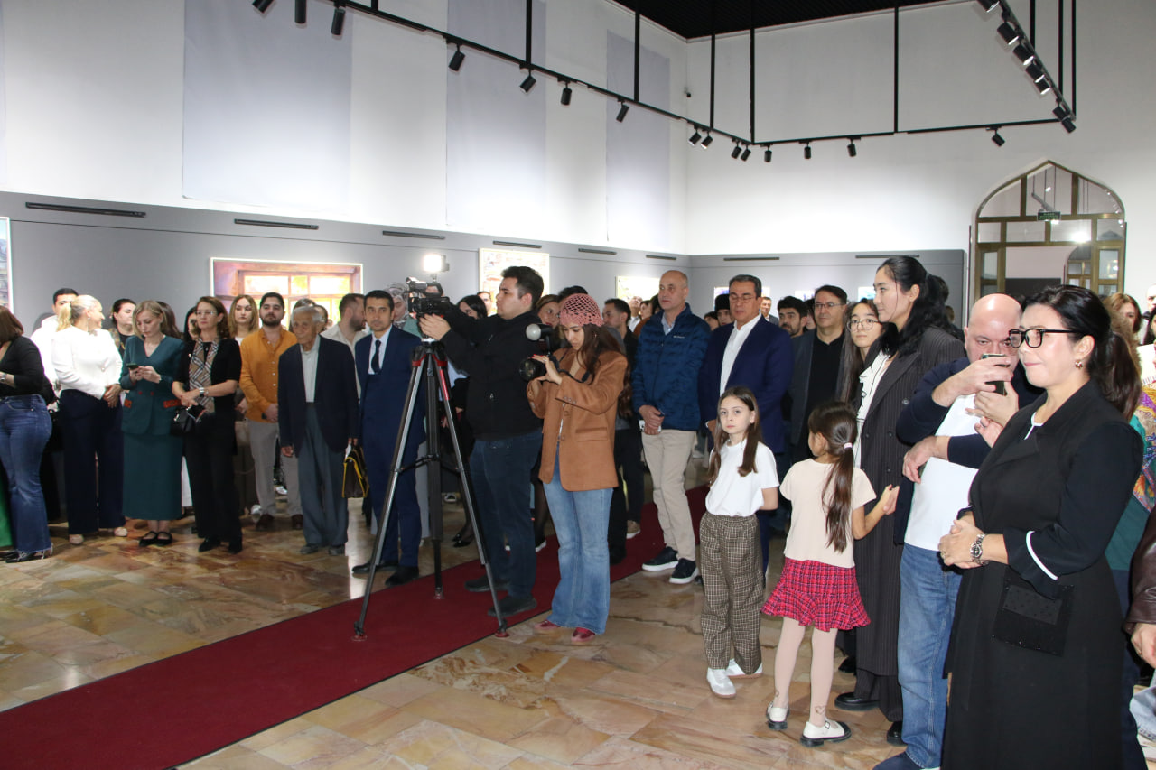 Turkiyalik ijodkorlar Emine Solak va Setenay Alpsoyning “San’at an’analardan kelajak sari” nomli ko‘rgazma ochildi