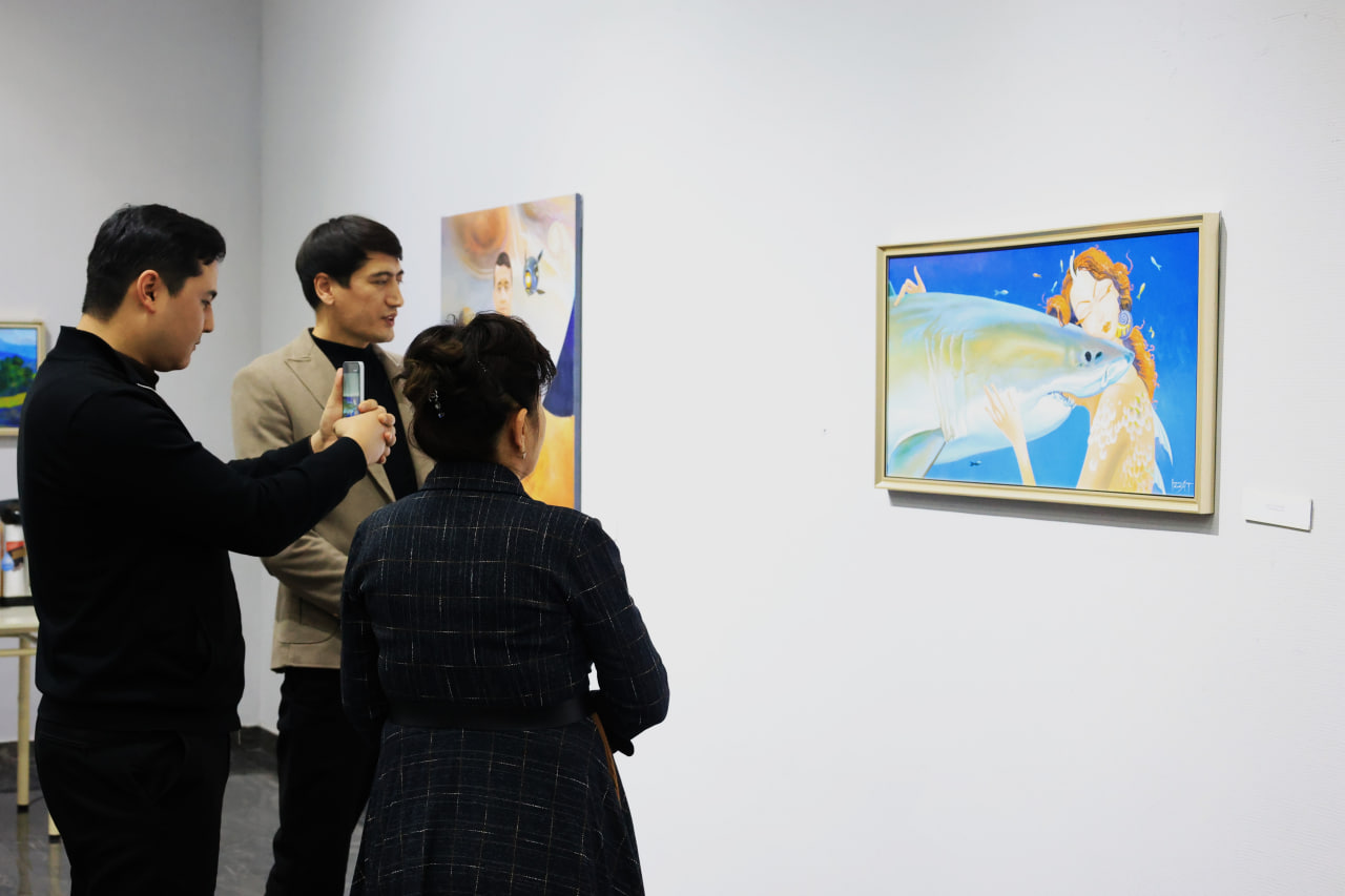 Akademiya galereyasida Izzatjon Yuldashevning “Kelajak 2025” nomli shaxsiy ko‘rgazmasi ochildi