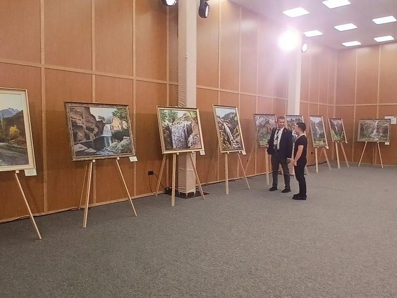 🌱 Samarqandda “Eko-biennale” xalqaro ekologik san’at va hunarmandchilik ko‘rgazmasi tashkil etildi