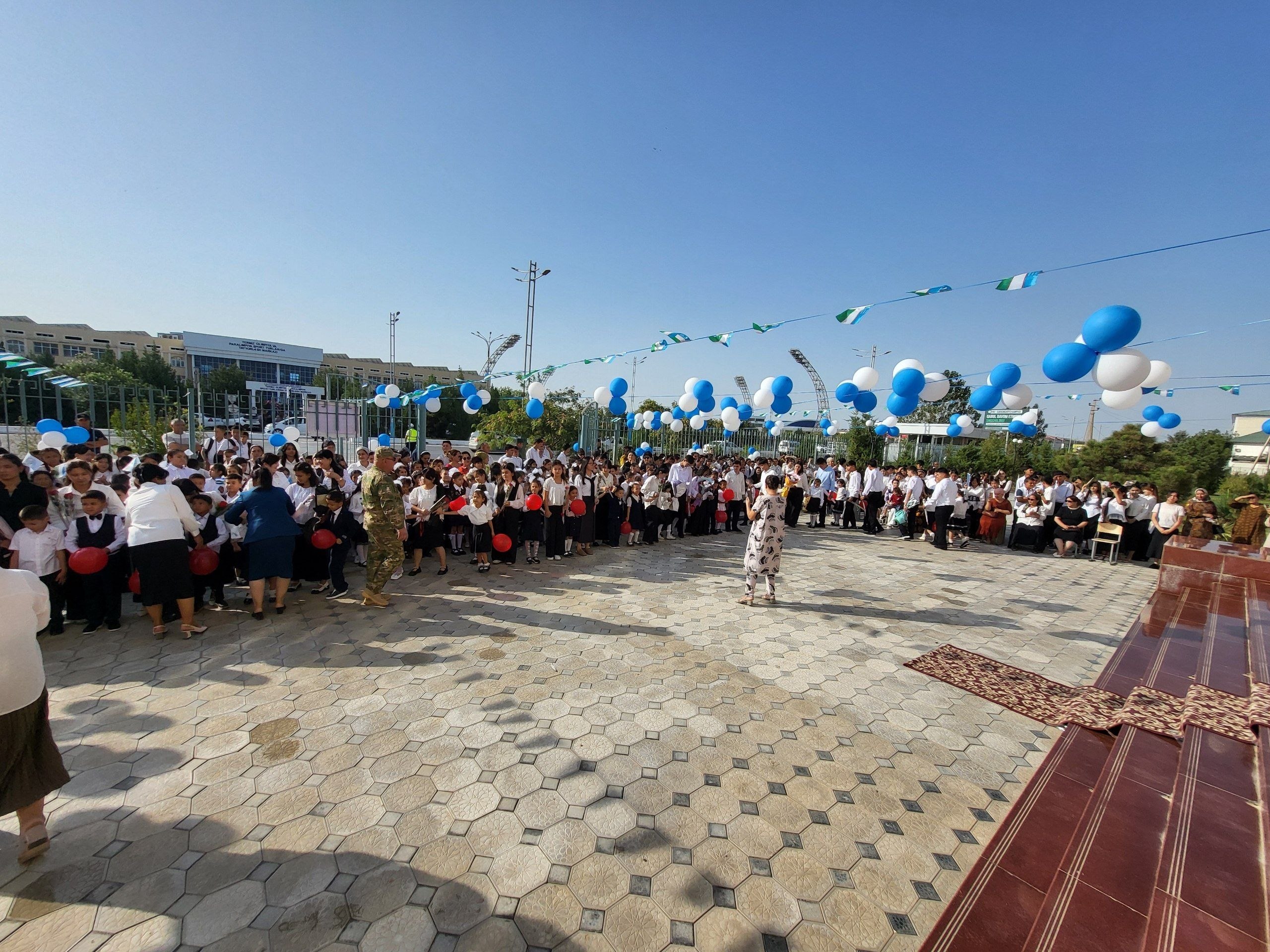 Ro‘zi Choriyev nomidagi Surxondaryo ixtisoslashtirilgan san’at maktab-internatida “Birinchi qo‘ng‘iroq” tadbiri bo‘lib o‘tdi