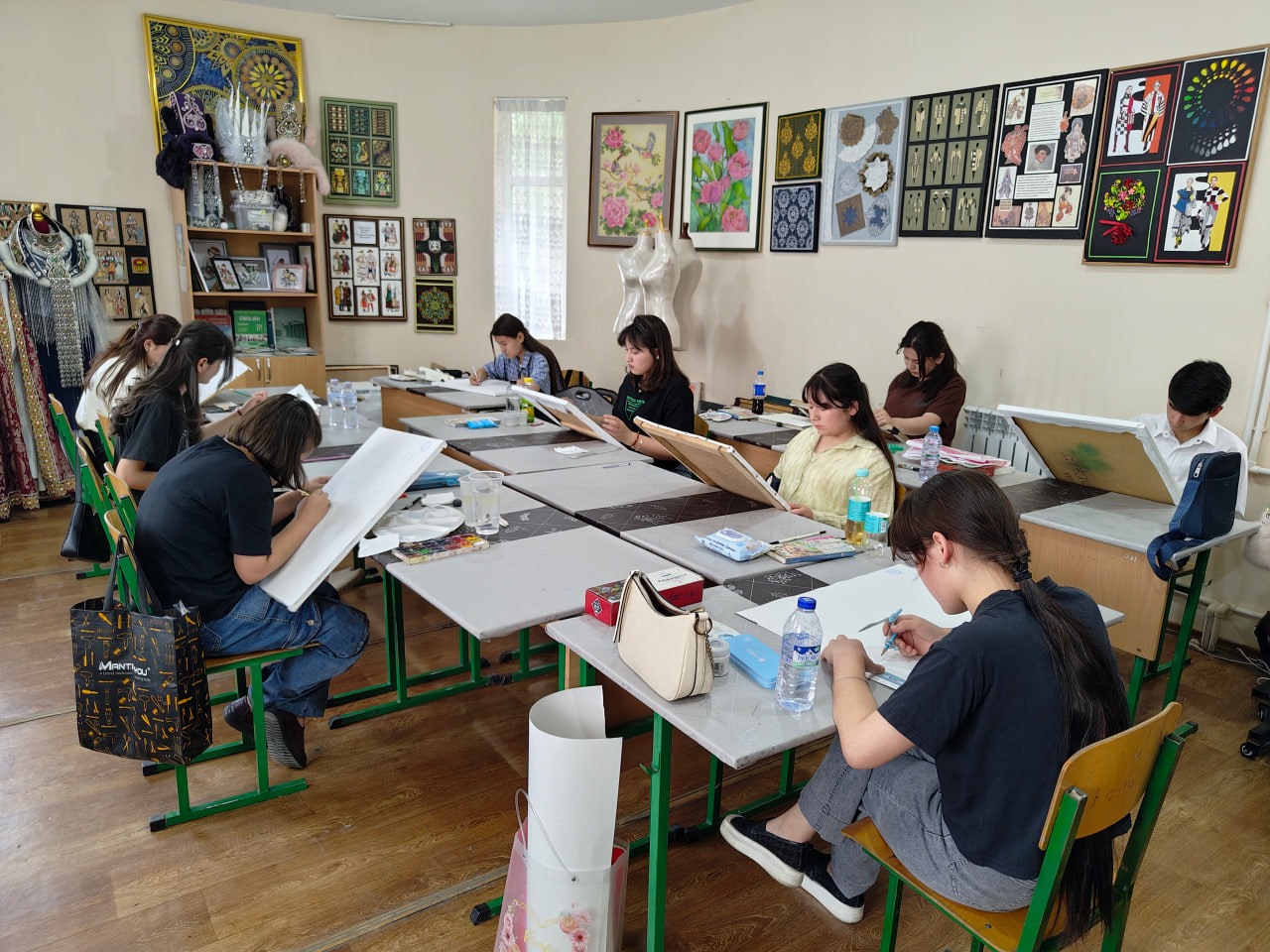 Ijodkor yoshlar respublika tanlovining to'rtinchi kuni.
