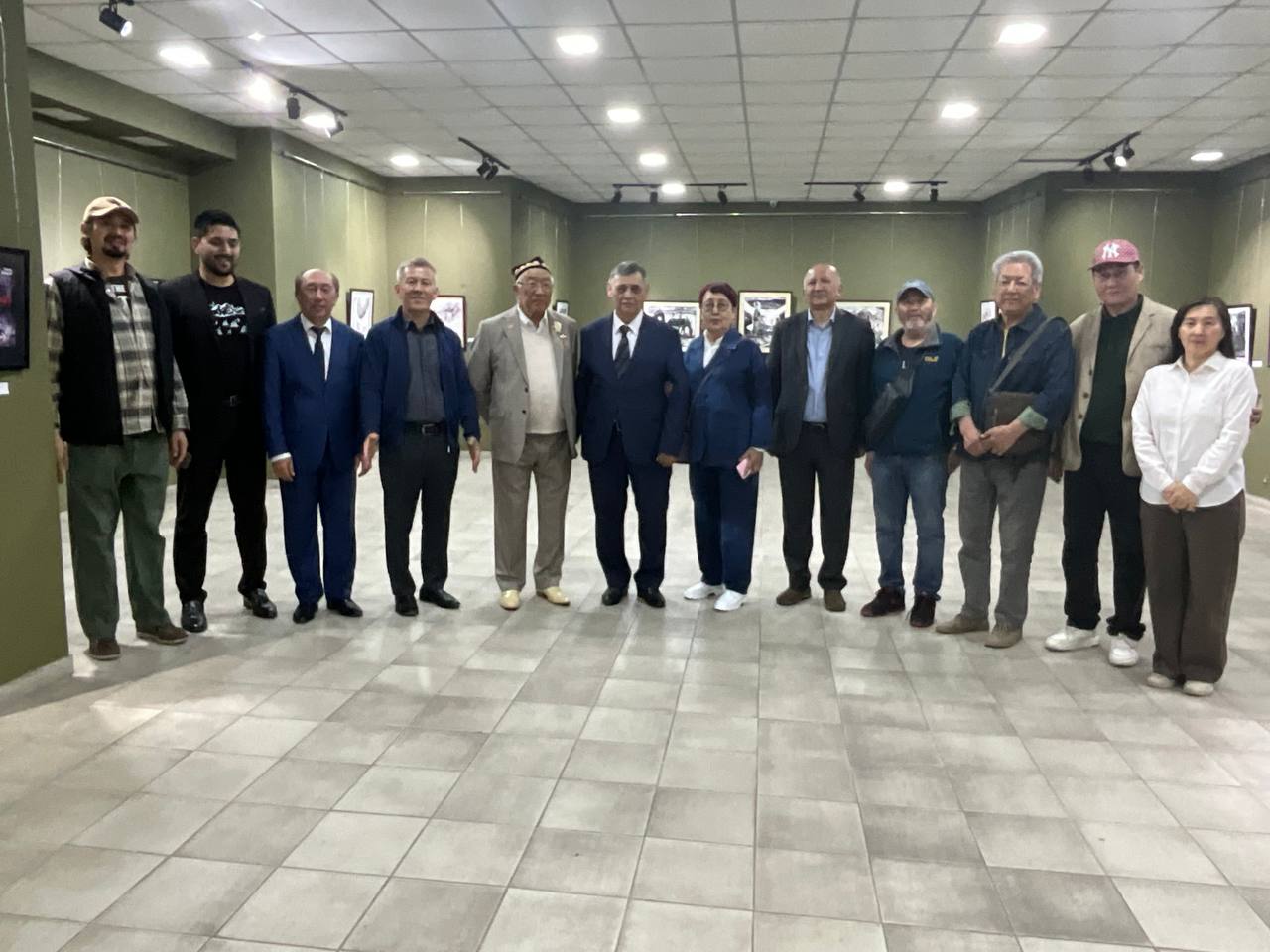 Bishkekda  Asliddin Kalonovning "Asrga tatigulik kun"  deb nomlangan shaxsiy ko'rgazmasi ochildi