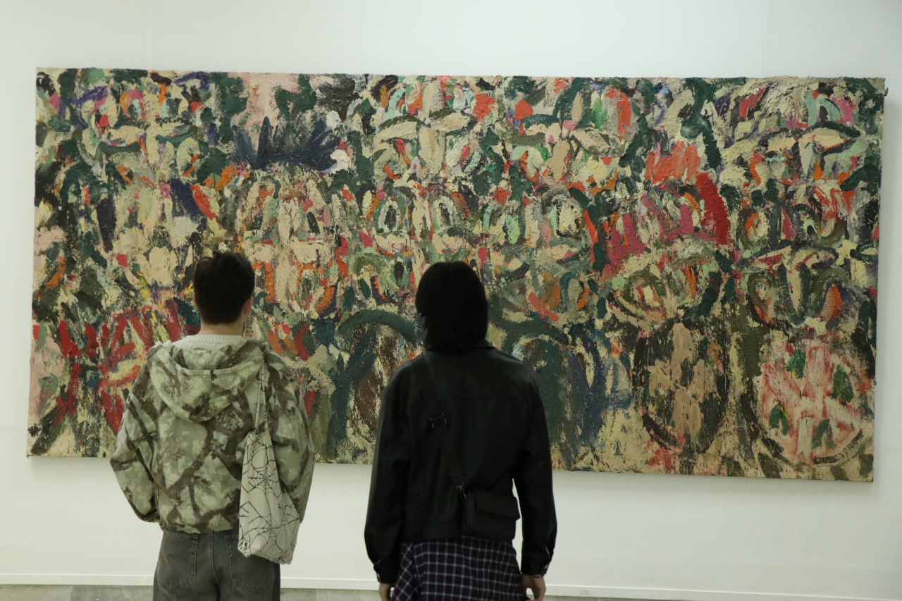 Markaziy ko‘rgazmalar zalida rassom Maksim Vardanyanning shaxsiy ko‘rgazmasi ochildi