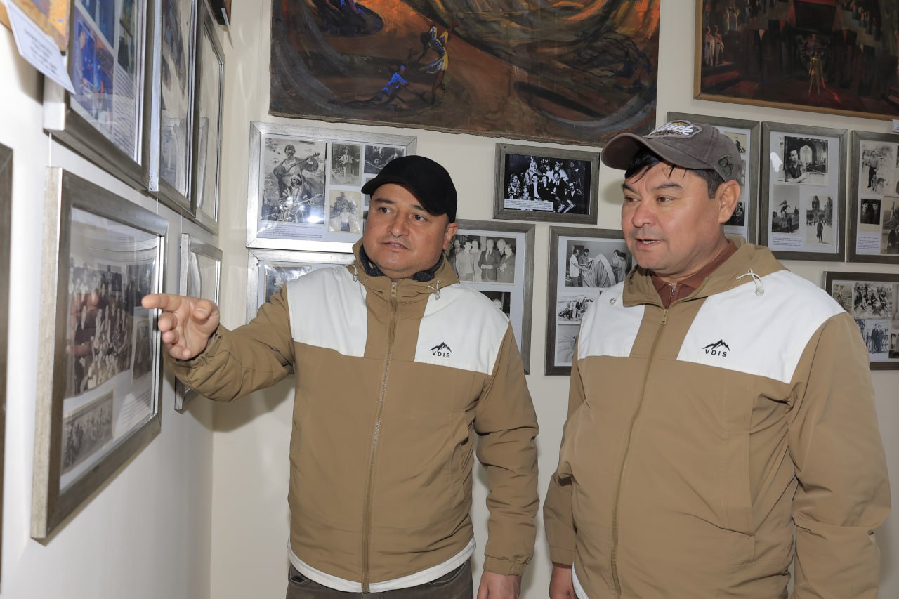 O’zbekiston Respublikasi san’at arbobi, musavvir Davron Safoyev (1932-2015) muzeyi ochildi