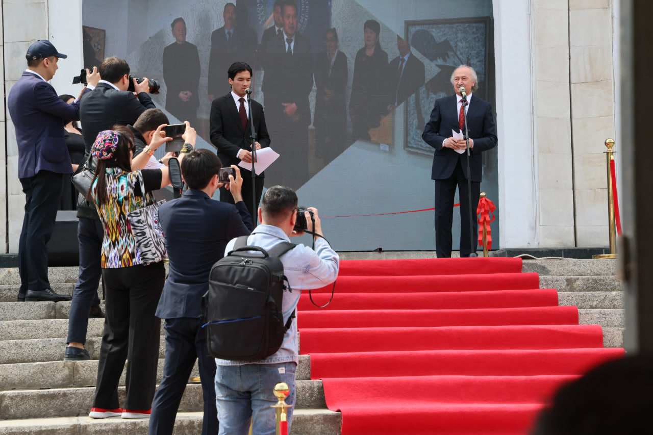 Xalqaro anʼanaviy tasviriy va amaliy sanʼat festivalining ochilish marosimi bo'lib o'tdi