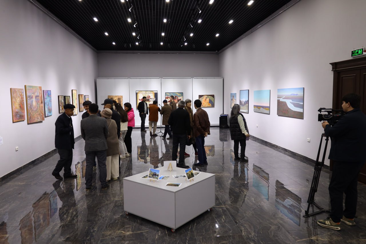 O‘zbekiston Badiiy ijodkorlar uyushmasi a’zolarining  “Bioritm” nomli guruh ko‘rgazmasining ochildi