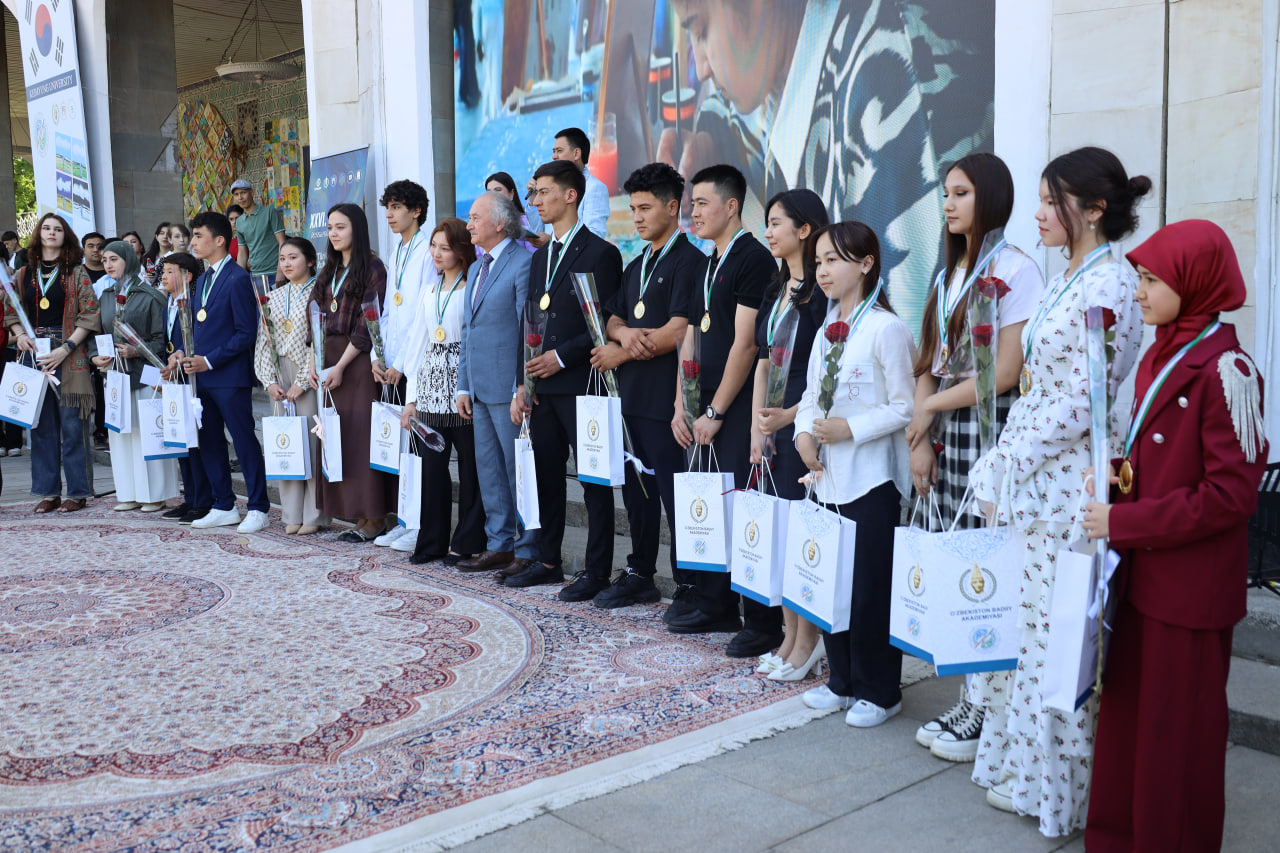 Xalqaro tasviriy va amaliy san’at festivali g'oliblariga mukofotlar topshirildi!