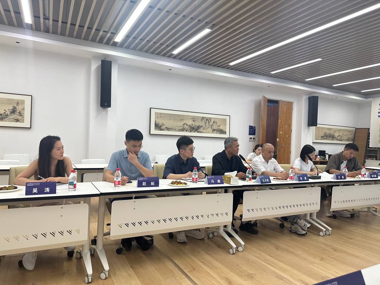 Akmal Nur  boshchiligidagi  delegatsiyamiz Xanchjou Badiiy akademiyasiga tashrif buyurdi. 