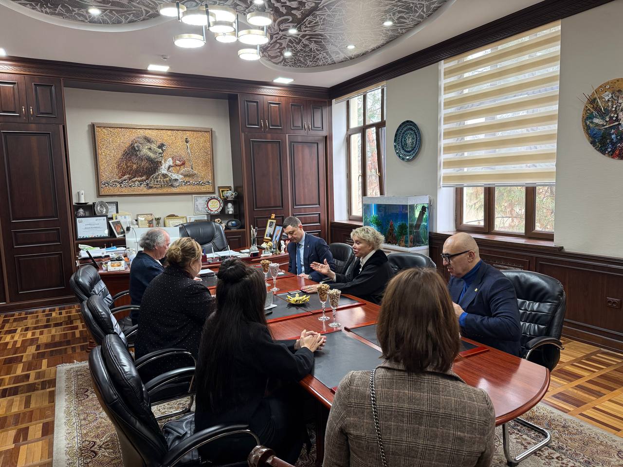 Встреча в Академии художеств Узбекистана с представителями Российской академии художеств