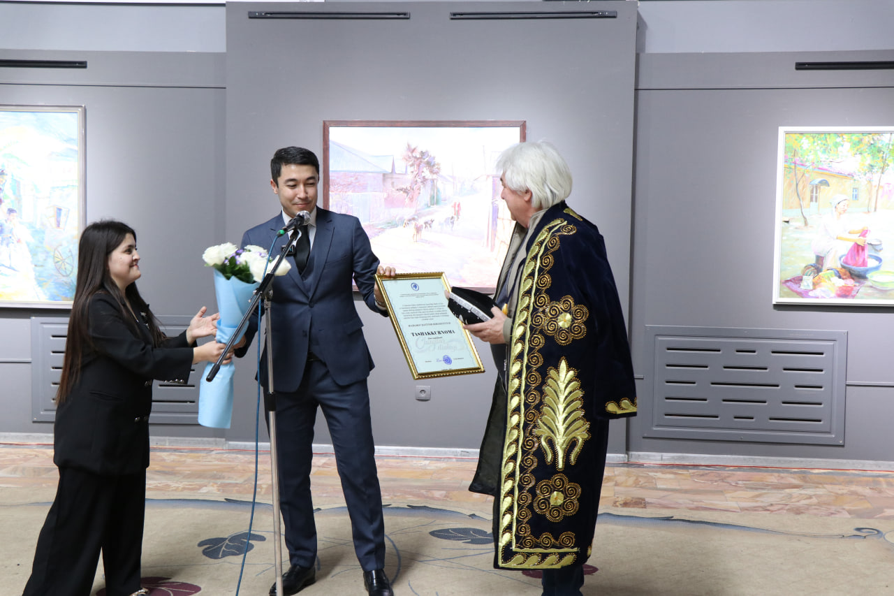 “Chizgilar dialogi” hisobot ko‘rgazmasi: Badiiy ta’limda kasbiy mahorat va zamonaviy yondashuvlar ifodasi