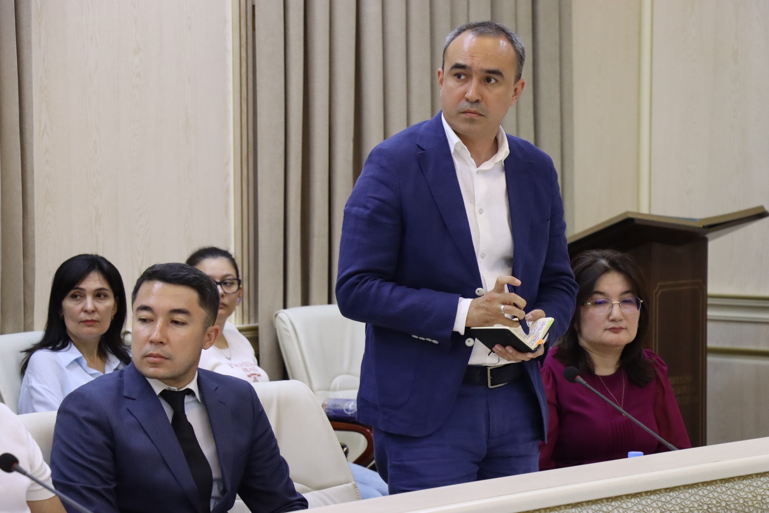 Kamoliddin Behzod nomidagi davlat stipendiyasi g‘oliblariga guvohnomalar topshirildi