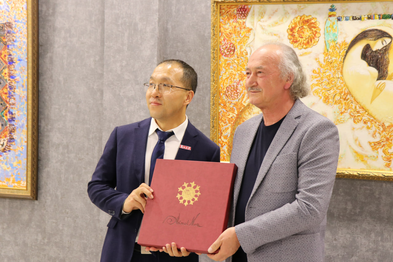 Yangi xalqaro hamkorlik: Lanzhou universiteti San'at maktabi hamda Markaz oʻrtasida Memorandum imzolandi!