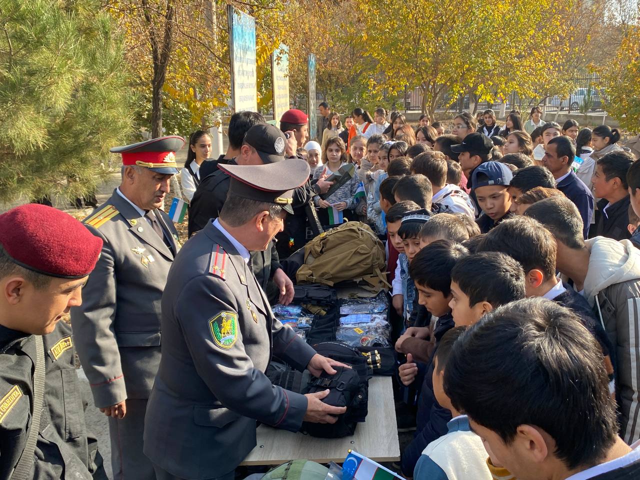 “Bayrog‘im, faxrim, g‘ururim” mavzusida tadbir va rasmlar tanlovi o‘tkazildi