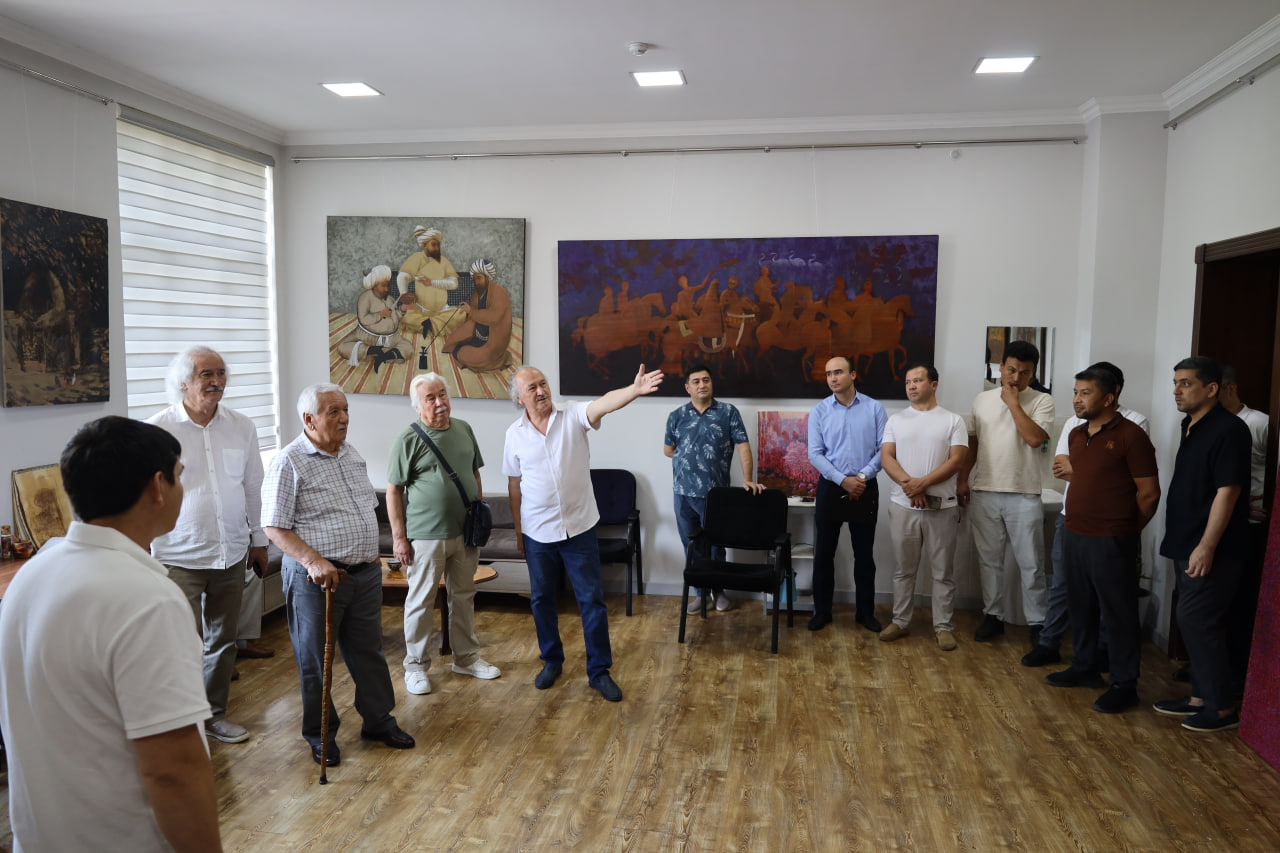 Rassomlik mahorat ustaxonasining uchinchi avlod stajor-tadqiqotchilari ilk ijodiy attestatsiyadan o‘tdi