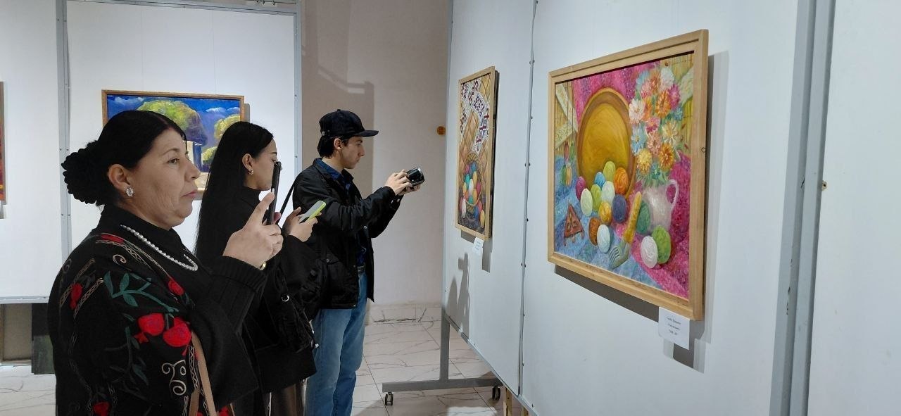 Samarqandda Qoraqalpog‘iston rassomlari  ko‘rgazmasi