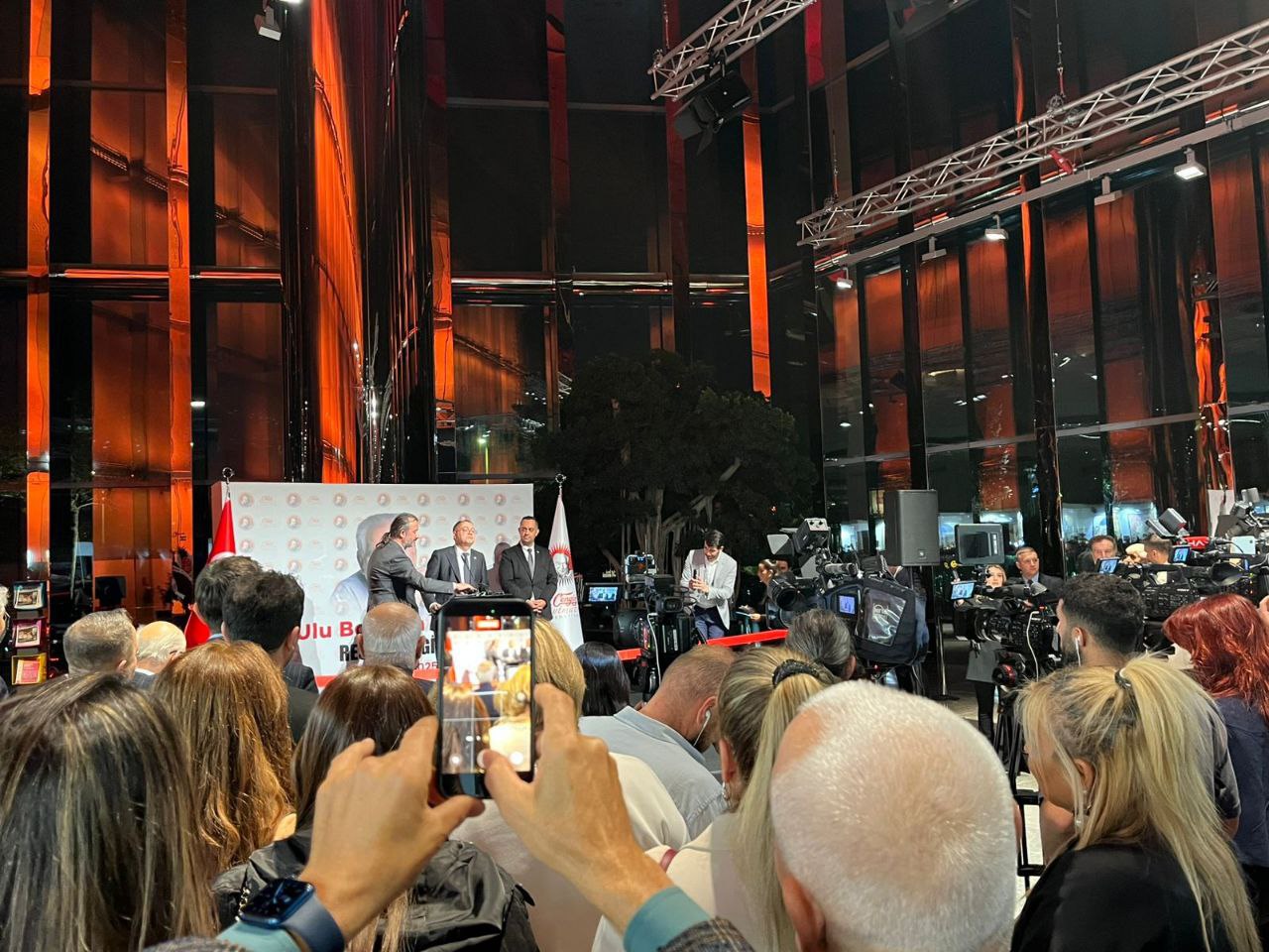 Turk dunyo rassomlari ko‘rgazmasida O‘zbekiston ijodkorlarining muvaffaqiyatli ishtiroki