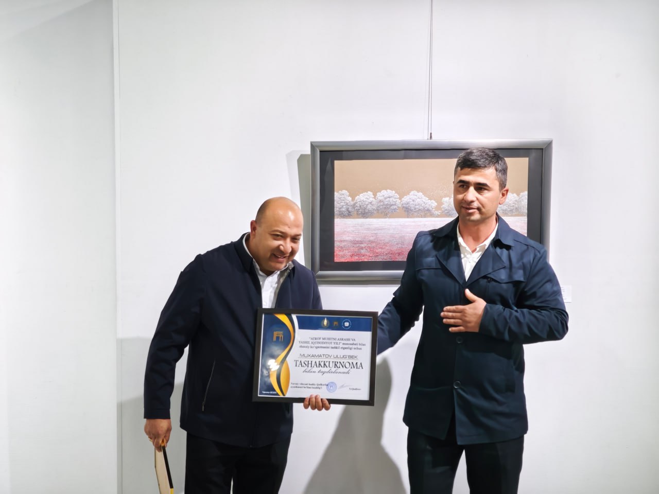 Rassom Ulug'bek Muxamatovning "CHIZIQDAN RANGGACHA" nomli shaxsiy ko'rgazmasi