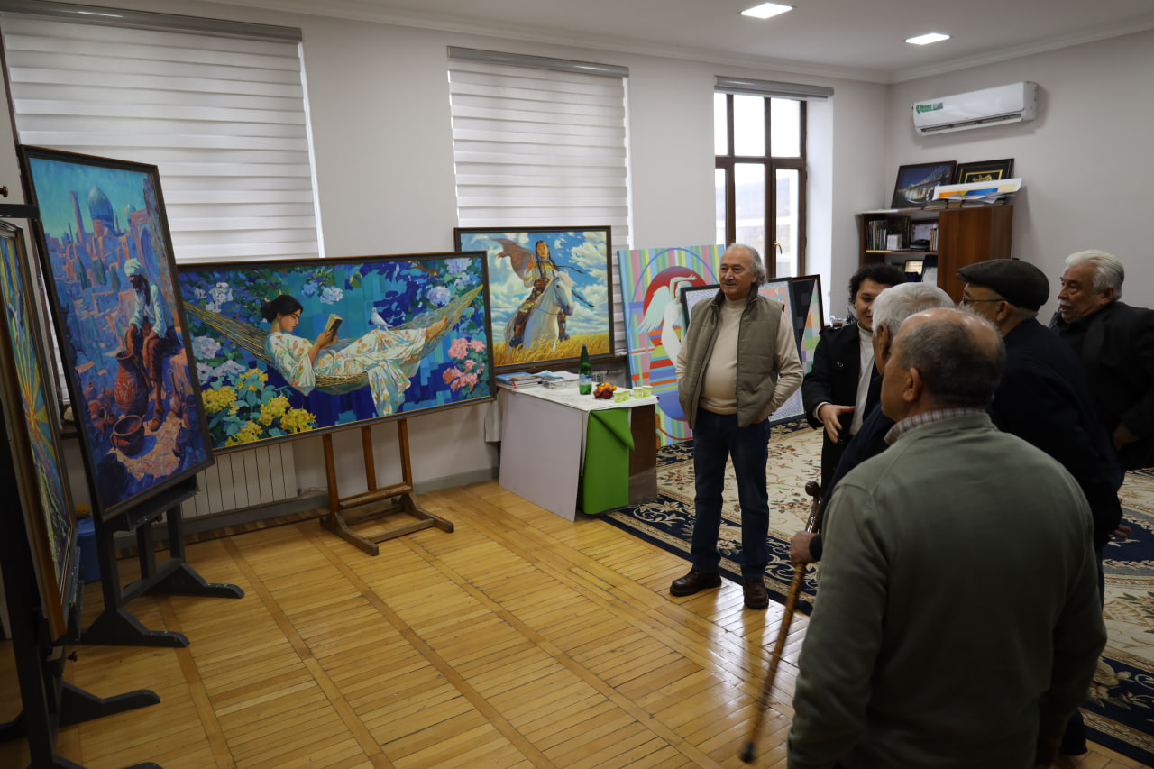 Rassomlik mahorat ustaxonasi stajor-tadqiqotchilari 2025-yil ikkinchi yarim yillik attestatsiyasidan o‘tkazildi.