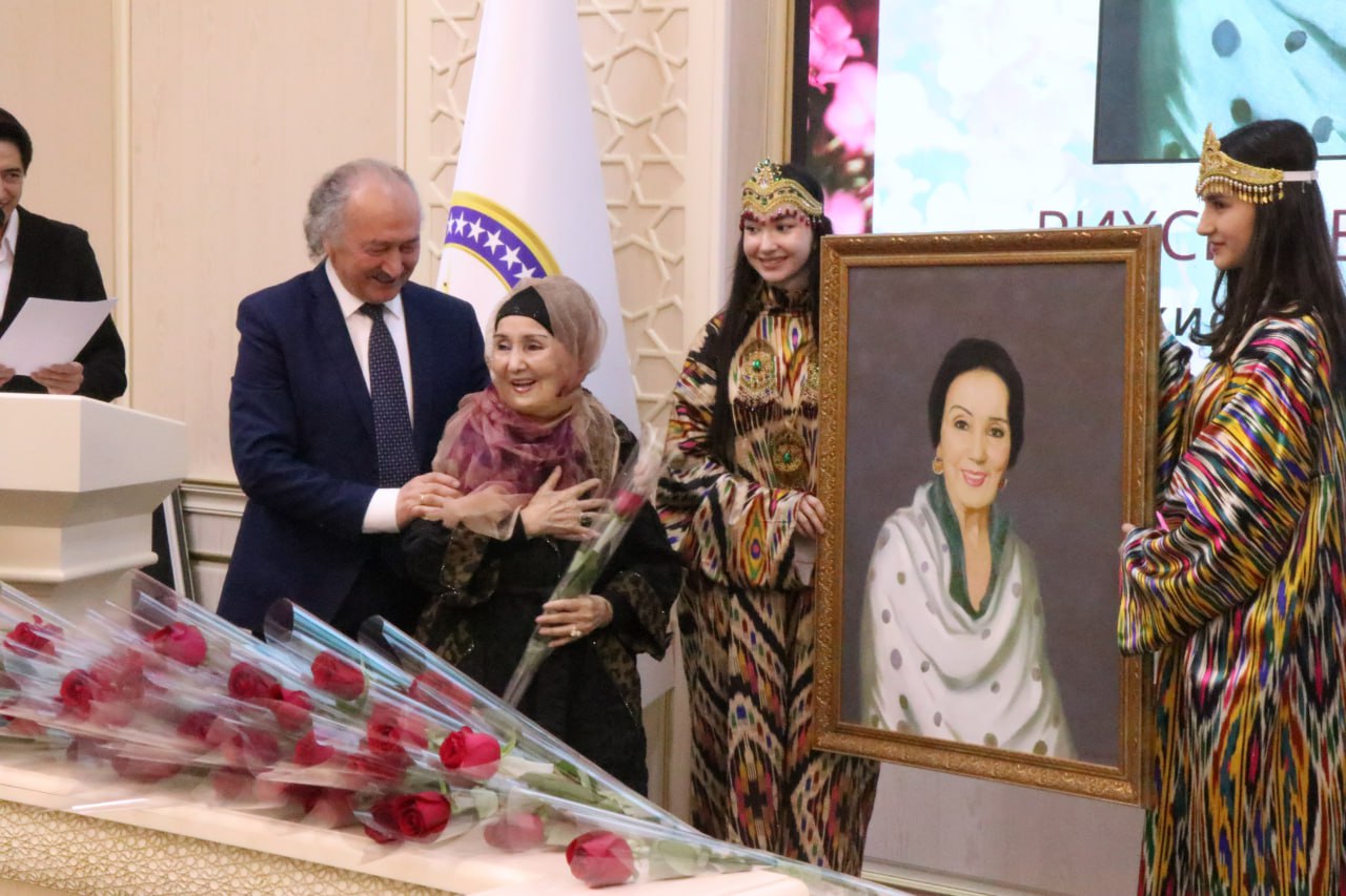 Badiiy akademiyada 8-Mart — Xalqaro xotin-qizlar kuniga bag‘ishlangan bayram tadbiri o‘tkazildi