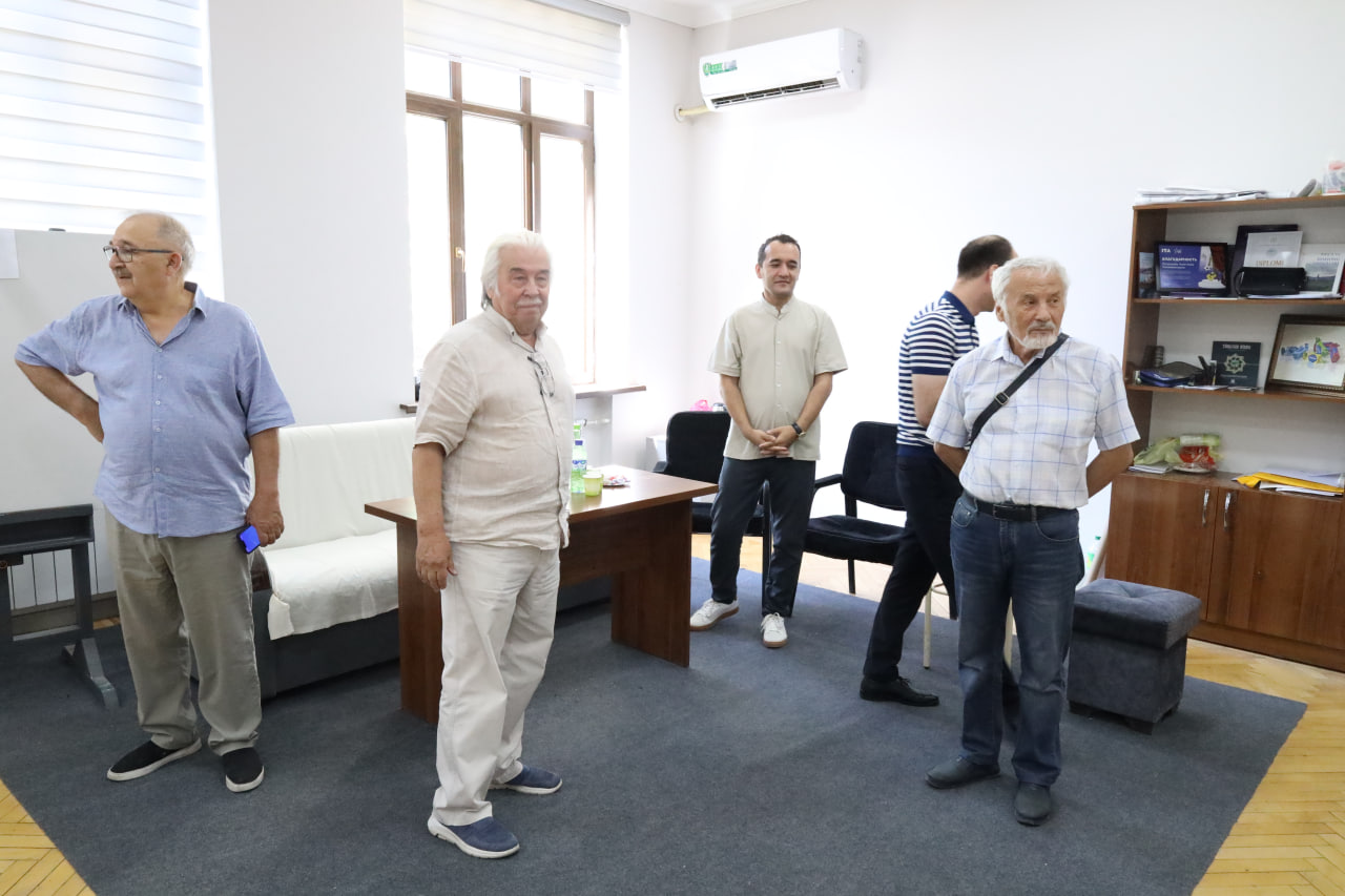 Rassomlik mahorat ustaxonasi stajor-tadqiqotchilari attestatsiyadan o‘tkazildi