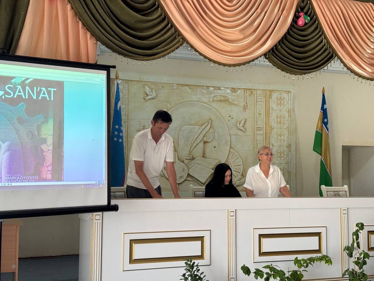 Qoraqalpog‘istonda "SAN'AT" jurnali ahririyati aʼzolari bilan uchrashuvi tashkil qilindi.