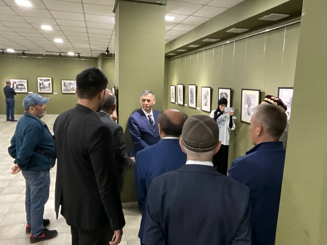 Bishkekda  Asliddin Kalonovning "Asrga tatigulik kun"  deb nomlangan shaxsiy ko'rgazmasi ochildi