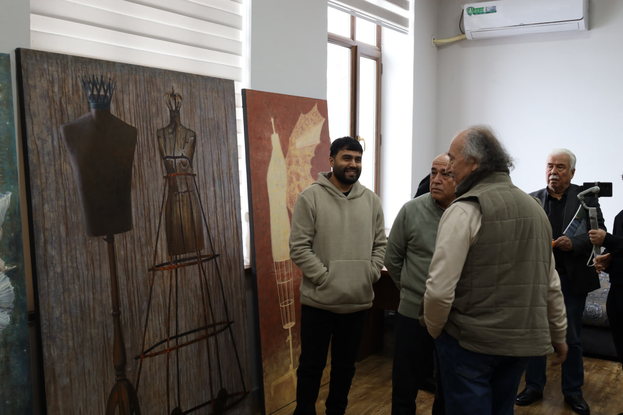 Rassomlik mahorat ustaxonasi stajor-tadqiqotchilari 2025-yil ikkinchi yarim yillik attestatsiyasidan o‘tkazildi.