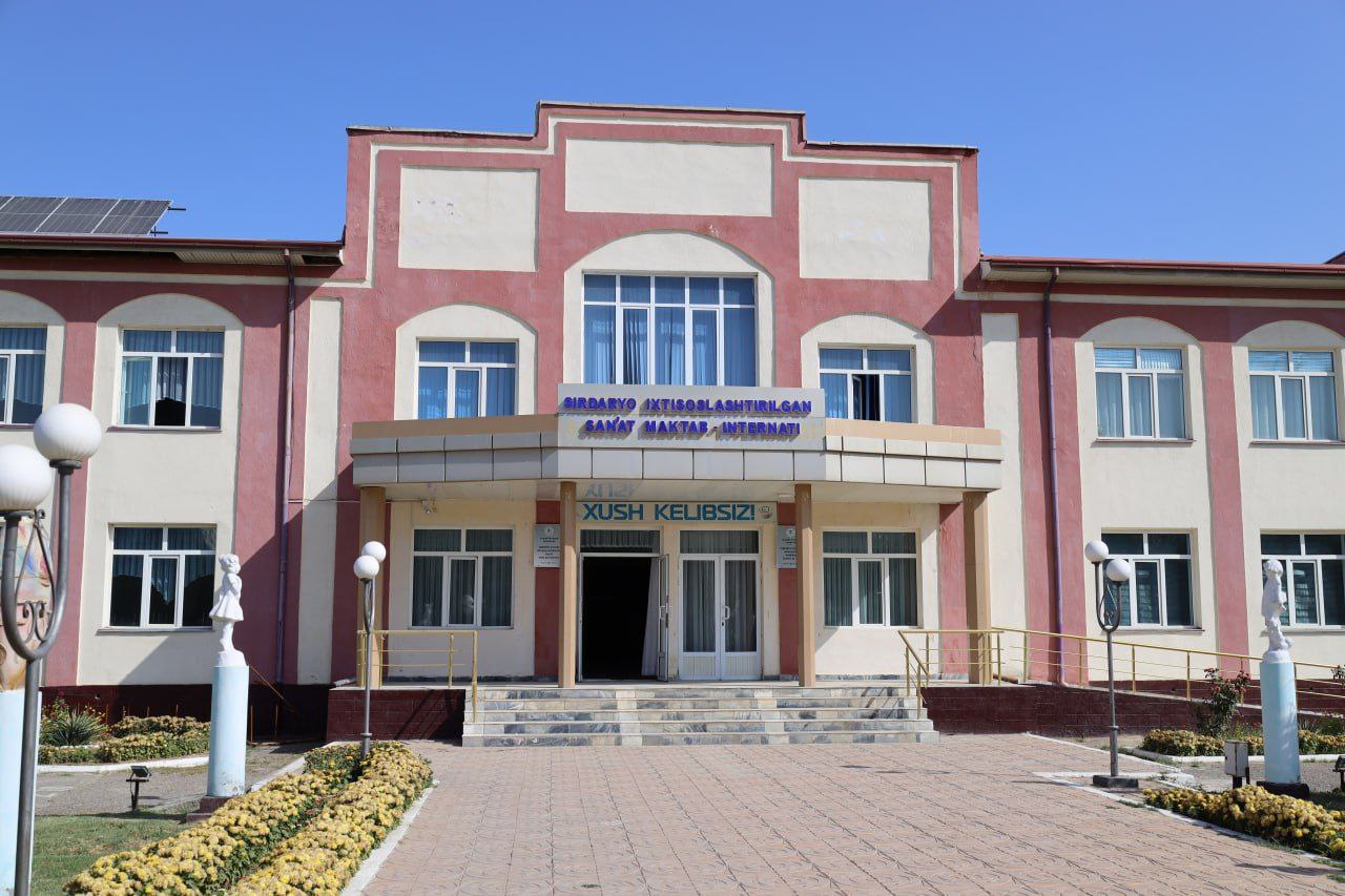 Prezident qarori ijrosi doirasida: Sirdaryoda tasviriy va amaliy sanʼat yo‘nalishida keng qamrovli loyihalar bosqichma-bosqich amalga oshirilmoqda