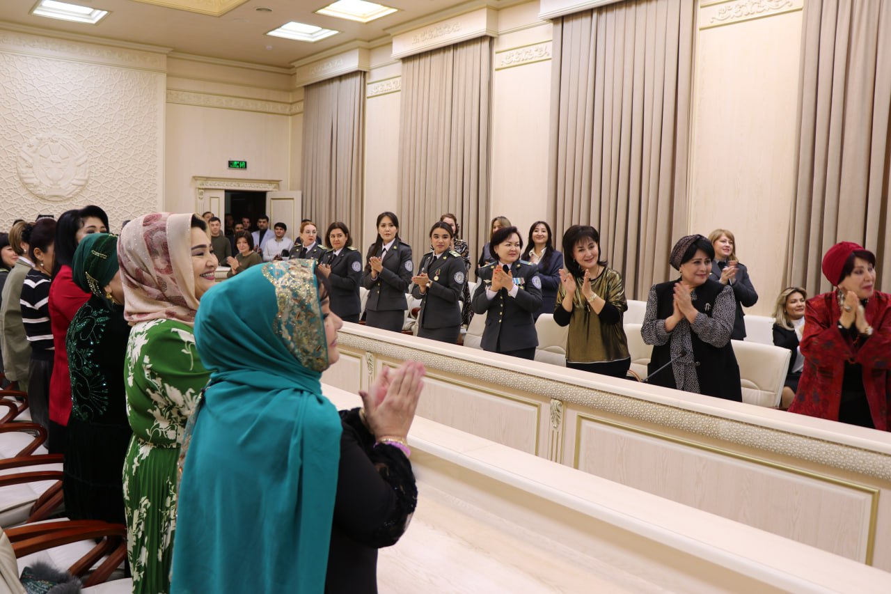 Badiiy akademiyada 8-Mart — Xalqaro xotin-qizlar kuniga bag‘ishlangan bayram tadbiri o‘tkazildi