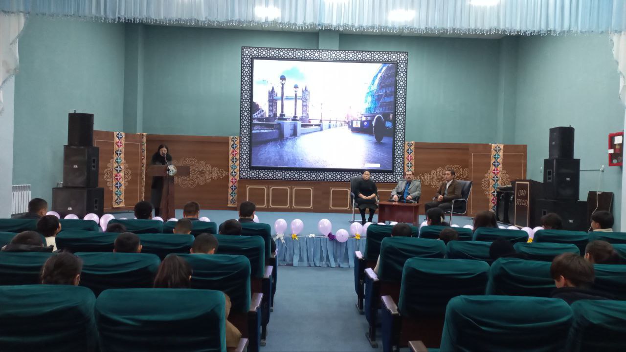 Samarqandda bitiruvchilar bandligiga bag‘ishlangan ijodiy uchrashuv