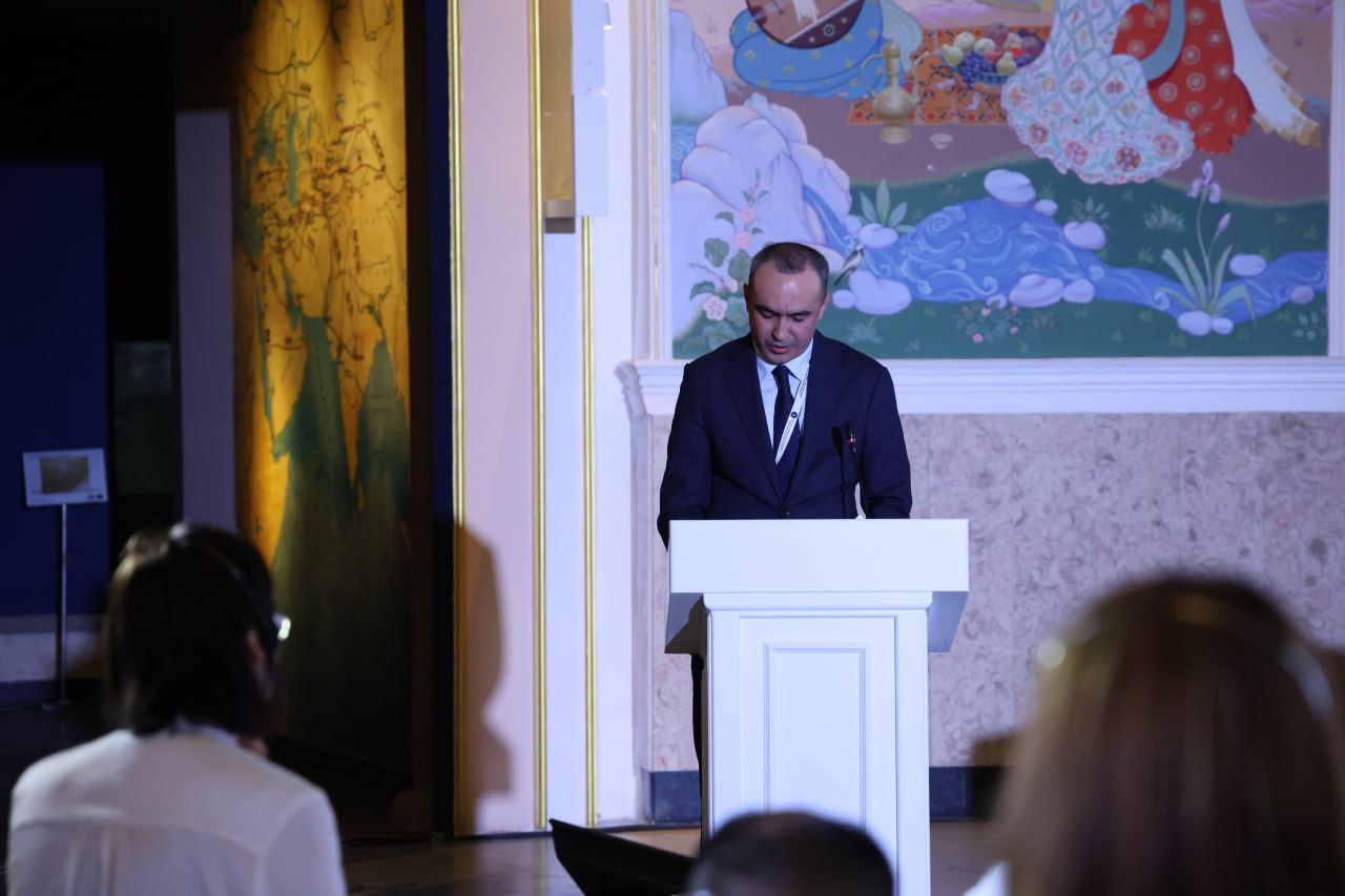 “XXI asrda muzey ta’limi: global kontekst va transformatsiyalar” mavzusidagi xalqaro ilmiy-nazariy konferensiya o‘z ishini boshladi!