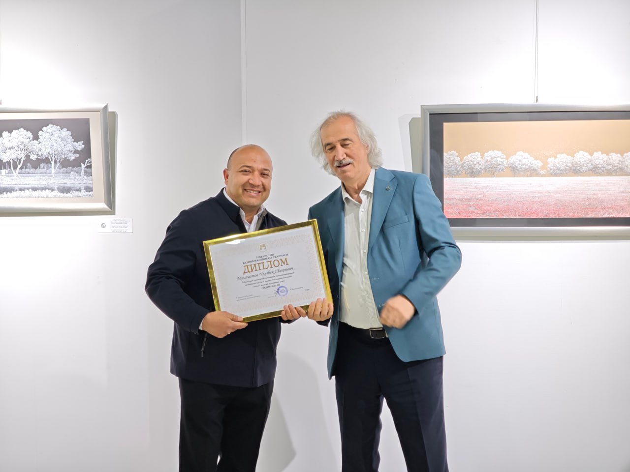 Rassom Ulug'bek Muxamatovning "CHIZIQDAN RANGGACHA" nomli shaxsiy ko'rgazmasi